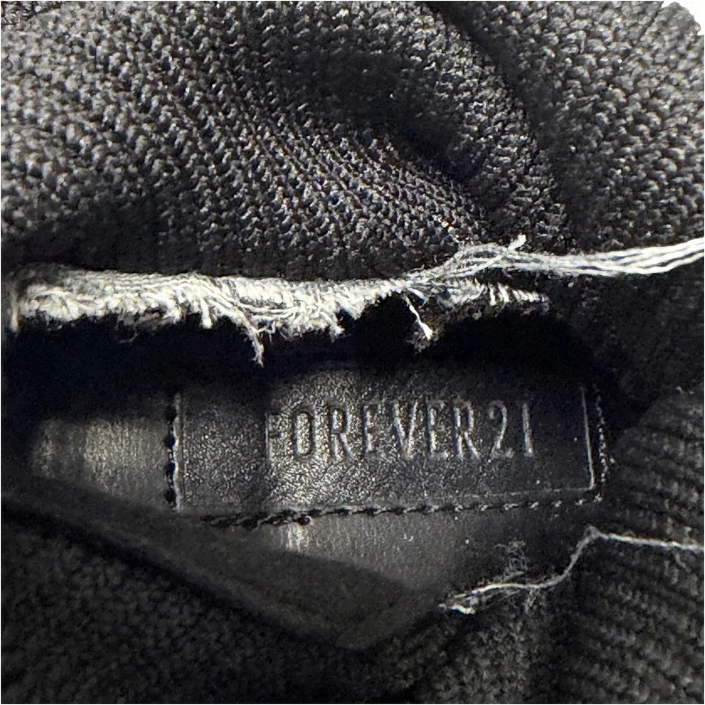 Forever 21 Black Ribbed Knit Sock Boots Platform Lug Sole Block Heel Ankle Boots